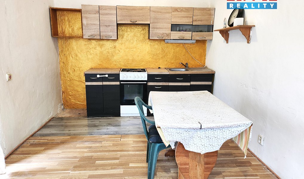 Prodej domu 90 m² s pozemkem 1 297 m², Vroutek – náhled fotky 2