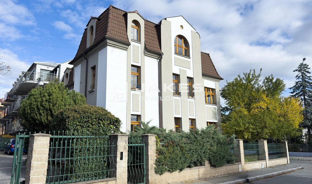 Prodej bytu 1+kk 29 m², Praha – náhled fotky 2