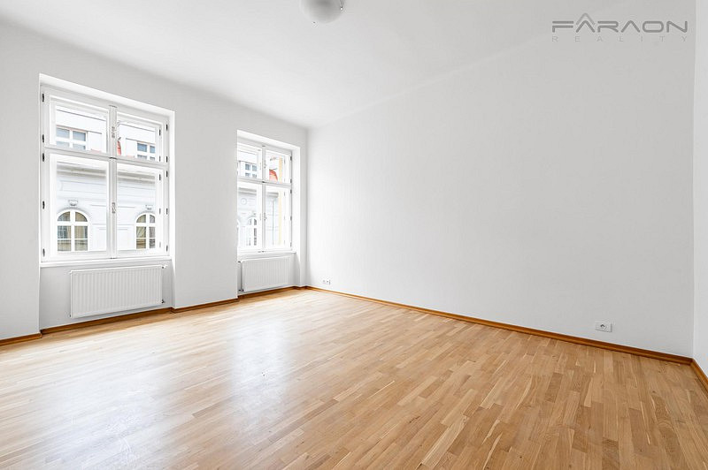Pronájem bytu 3+1 87 m² – fotografie 2