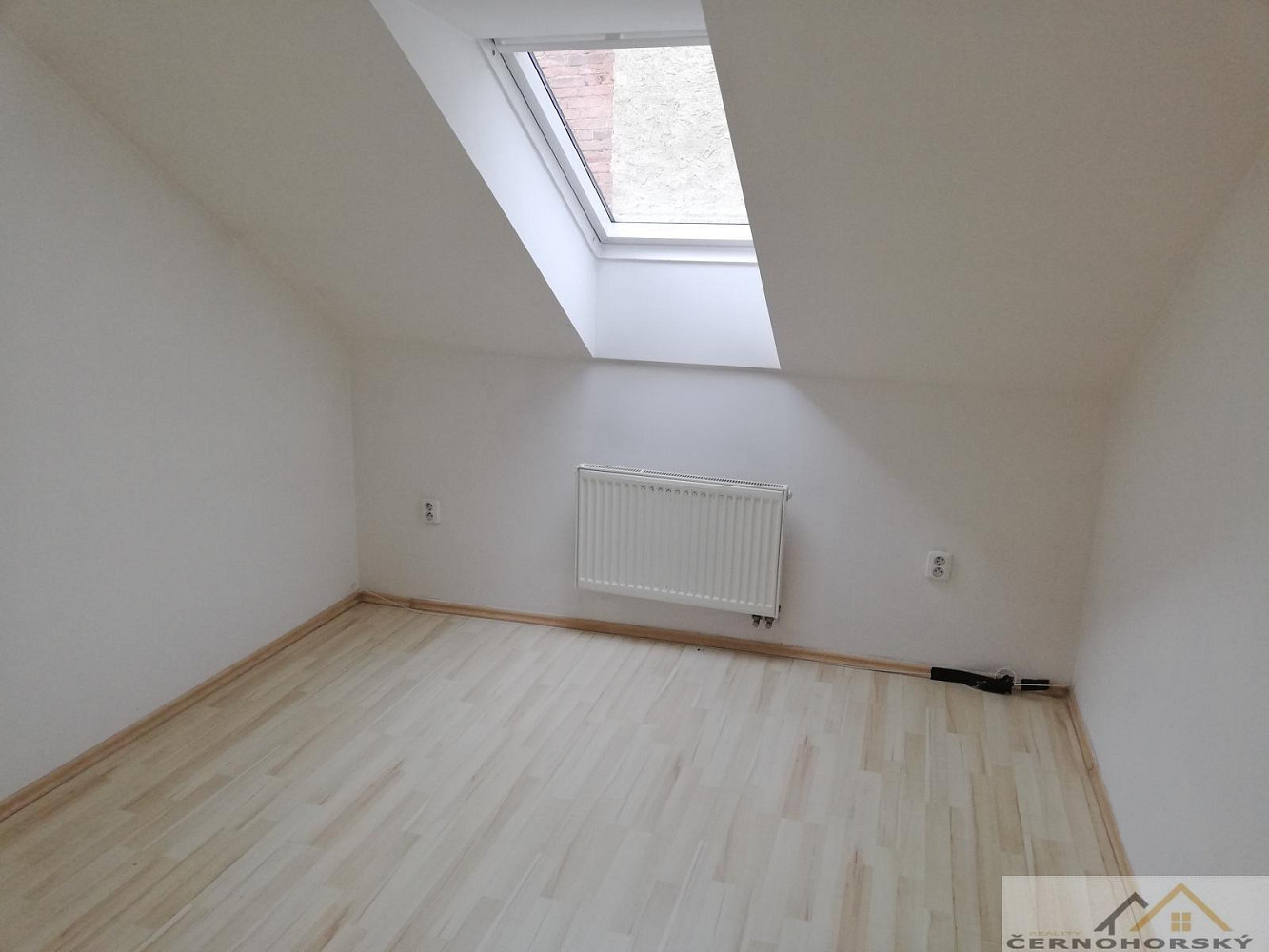 Pronájem bytu 2+kk 47 m² – fotografie 3