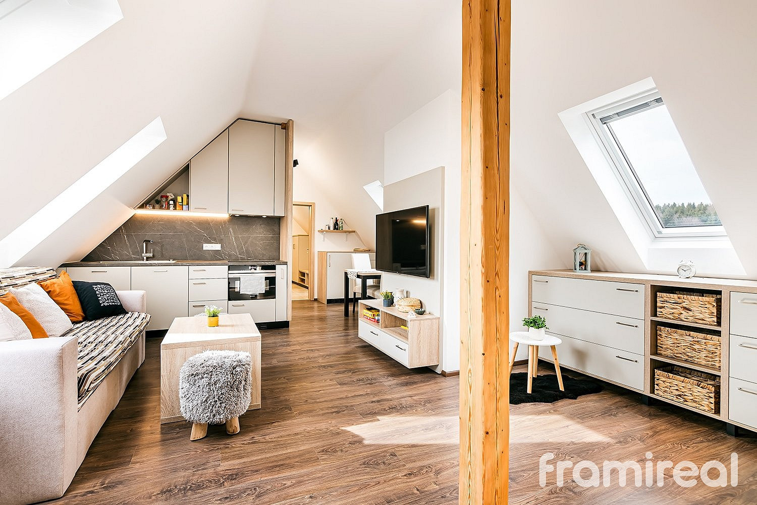 Pronájem bytu 3+kk 75 m² – fotografie 4