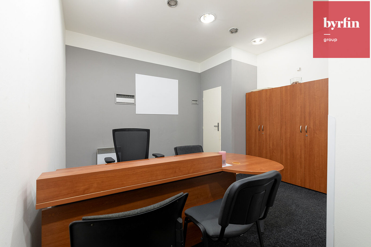 Pronájem kanceláře 27 m² — photo 4