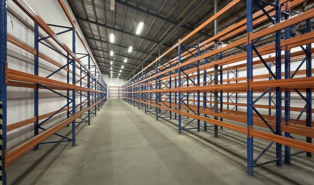 Pronájem skladovacích prostor 1 700 m², Postoloprty – náhled fotky 4