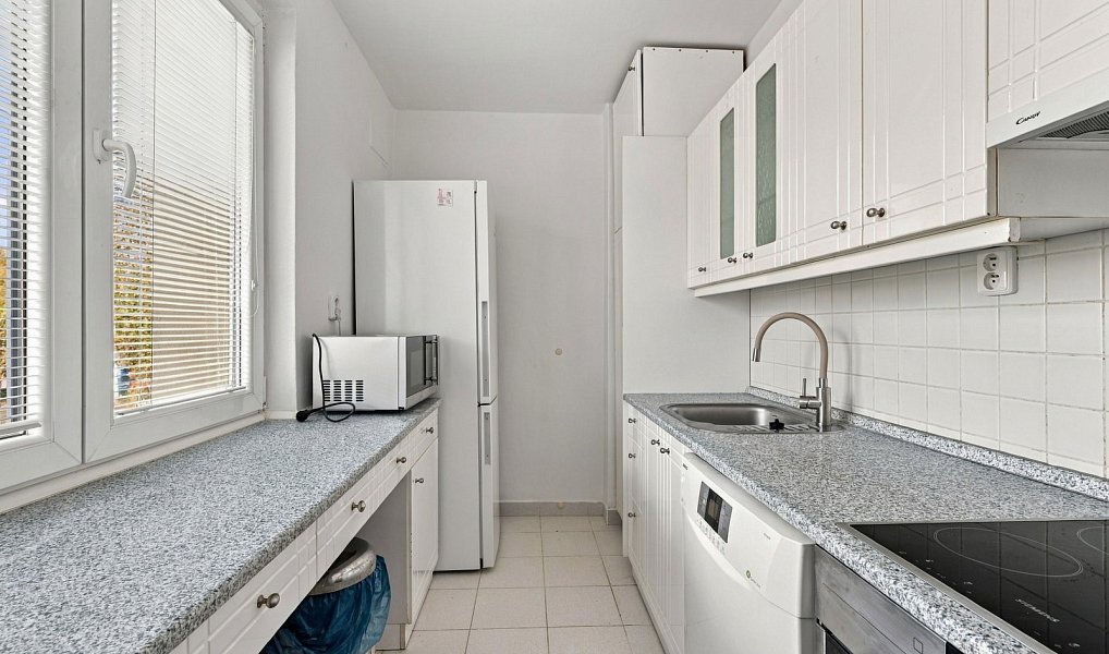Pronájem bytu 3+1 65 m², Pardubice – náhled fotky 2