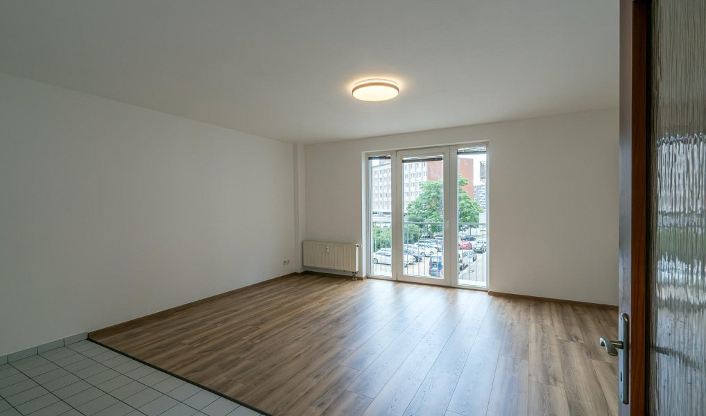 Prodej bytu 1+kk 39 m², Praha – náhled fotky 2