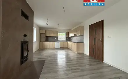 Prodej domu 116 m² s pozemkem 866 m², Málkov, okres Chomutov