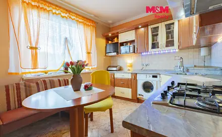 Prodej bytu 3+1 68 m², Husova, Chodov, okres Sokolov