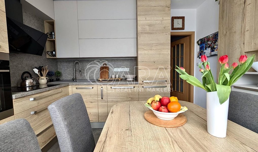 Prodej bytu 4+1 92 m², Plzeň – náhled fotky 3
