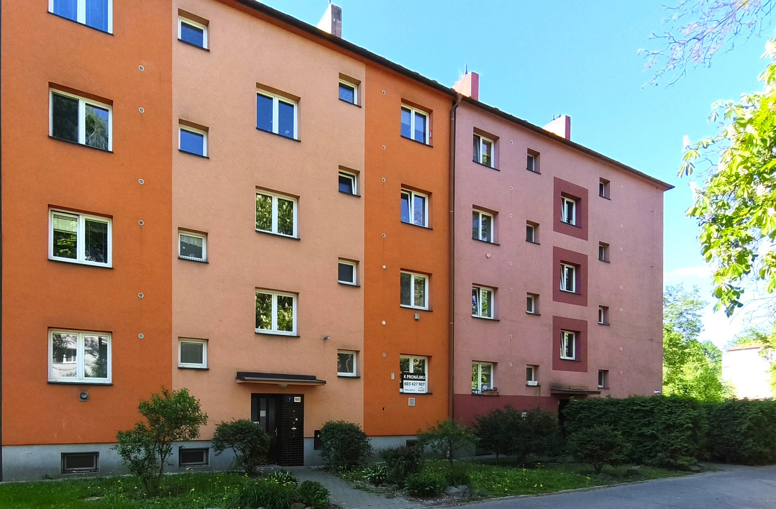 Pronájem bytu 2+1 54 m² – pohled 3