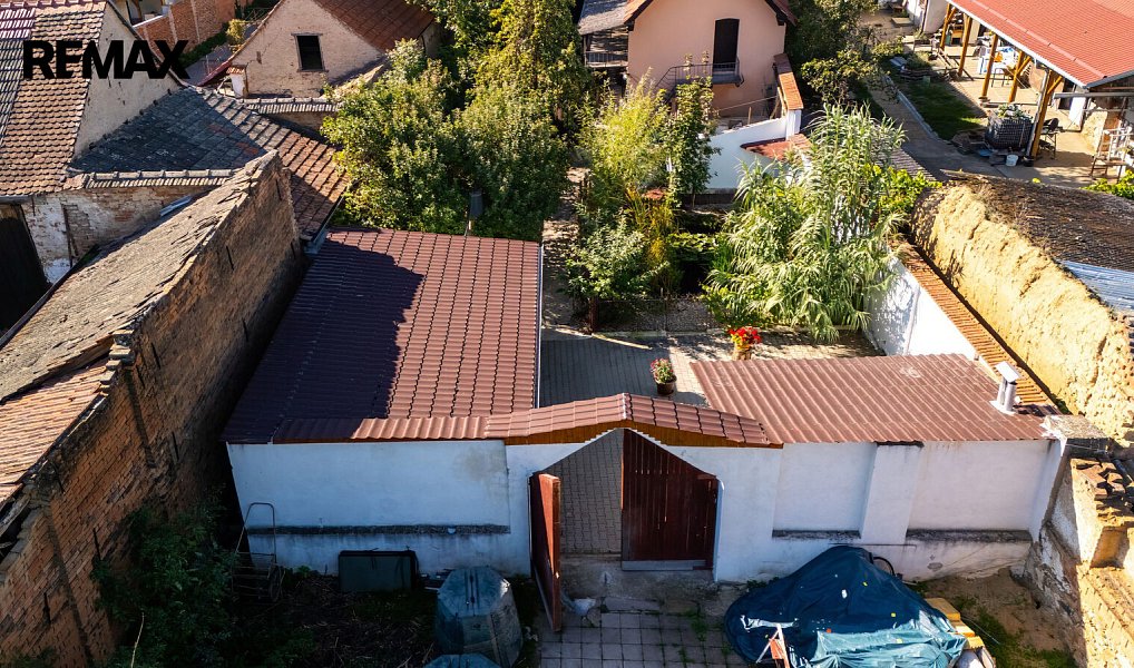 Prodej domu 280 m² s pozemkem 1 208 m², Vémyslice – náhled fotky 37