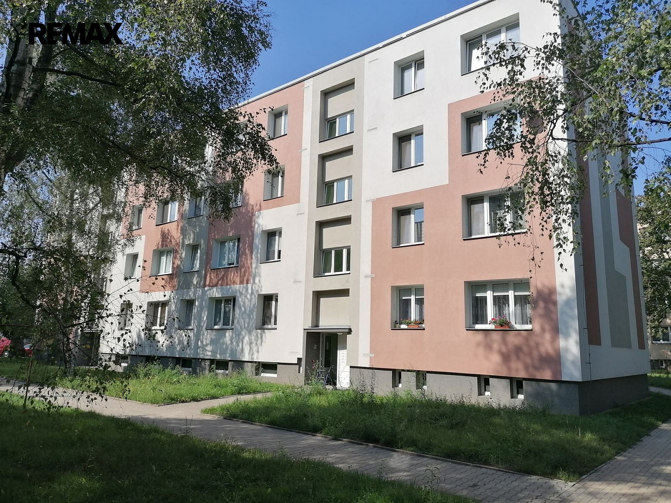 Pronájem bytu 3+1 69 m² – pohled 3