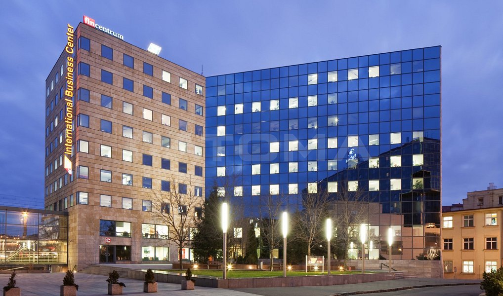 Pronájem kanceláře 160 m², Praha – náhled fotky 13