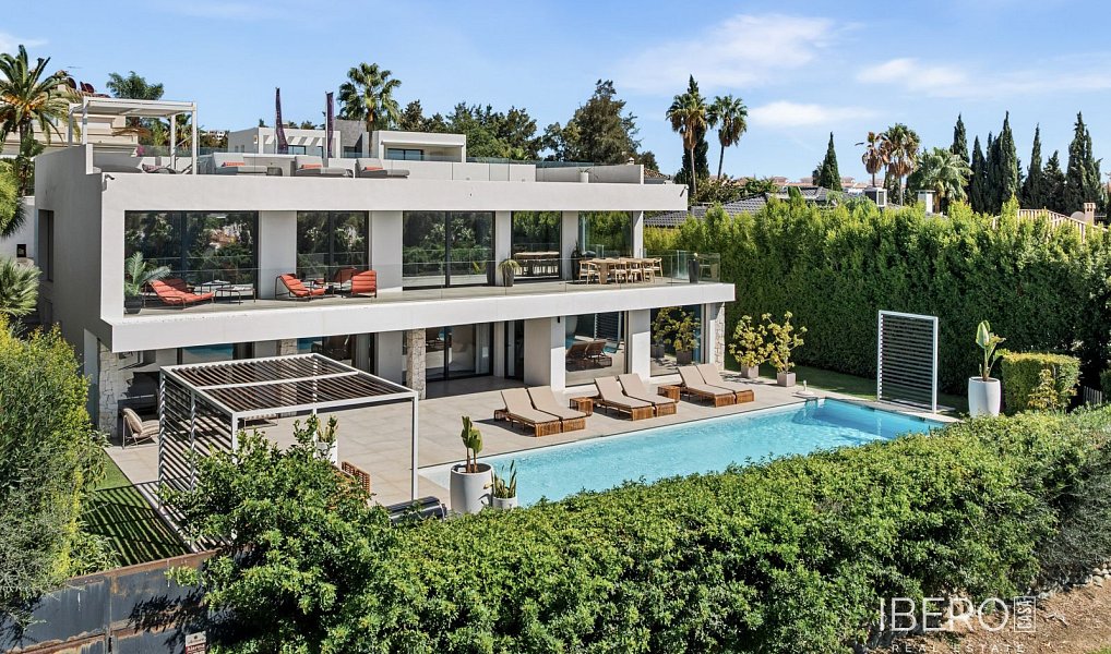 Prodej rodinného domu, 342 m², Nueva Andalucía
