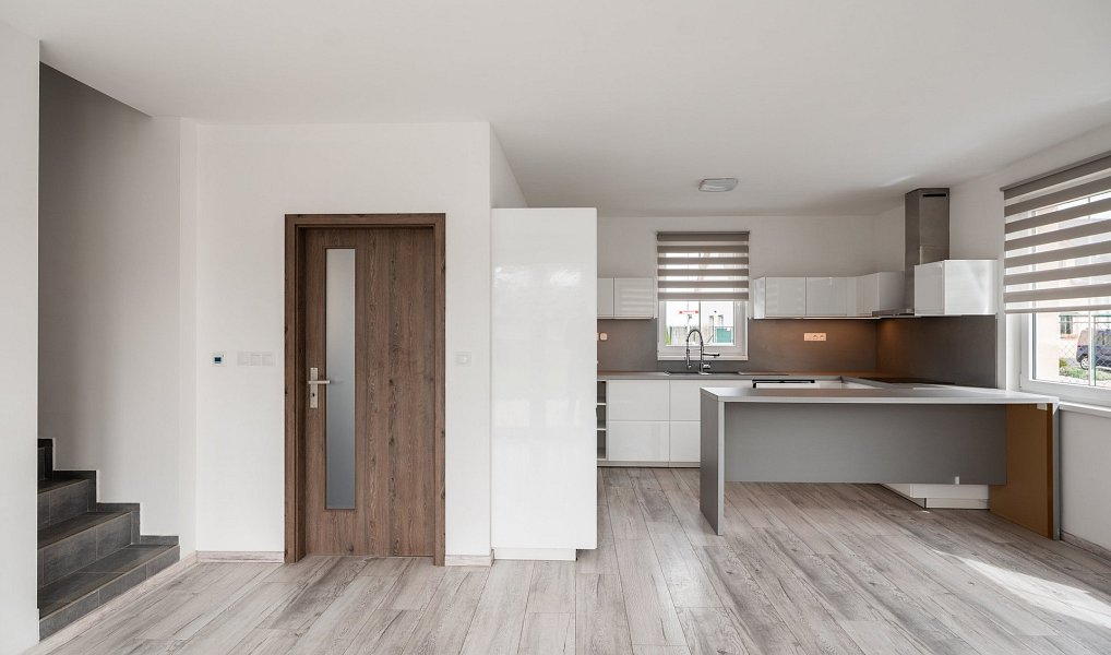 Pronájem domu 106 m² s pozemkem 701 m², Postřižín – náhled fotky 4
