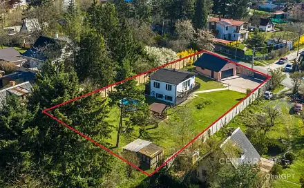 Prodej stavebního pozemku 1 309 m²