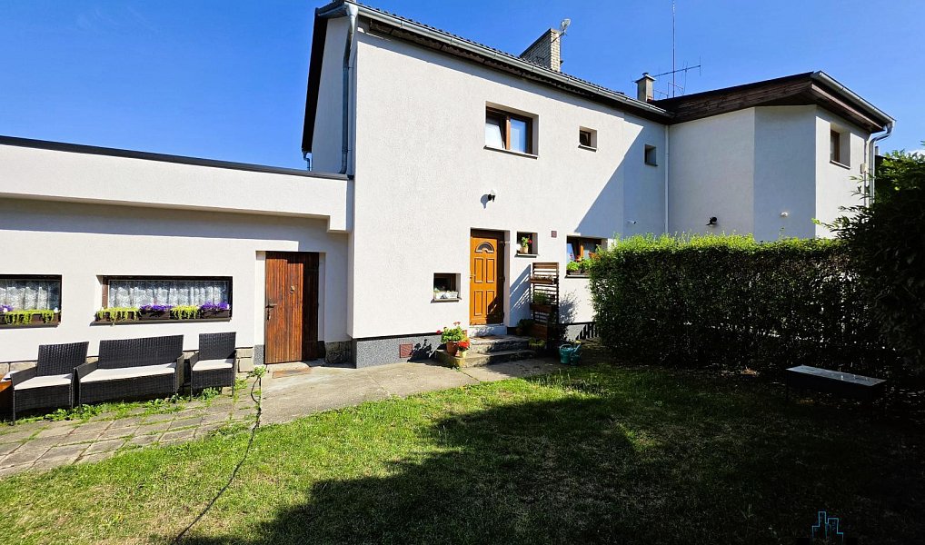 Prodej domu 200 m² s pozemkem 463 m², Most – náhled fotky 3