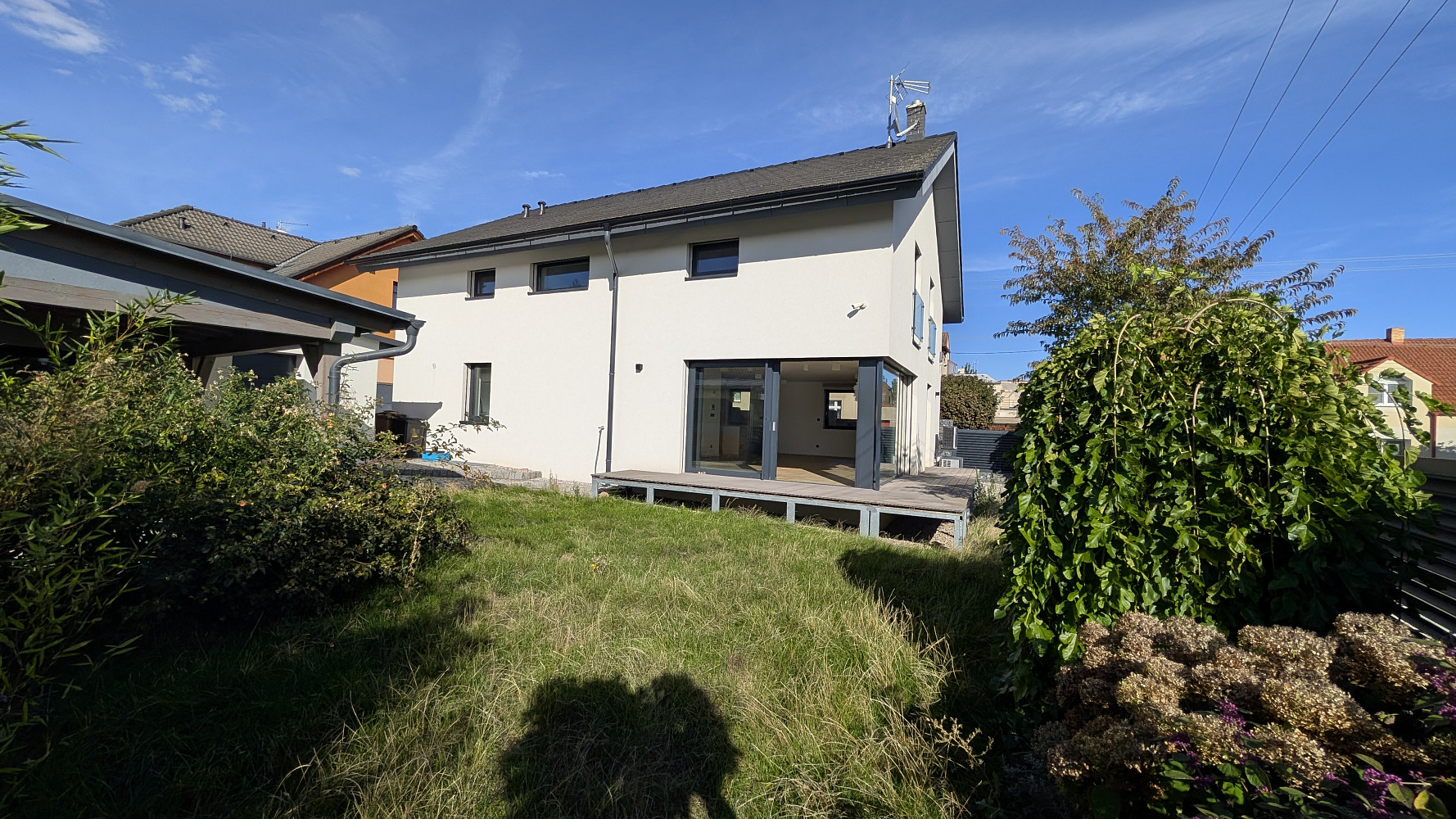 Prodej domu 211 m² s pozemkem 242 m²