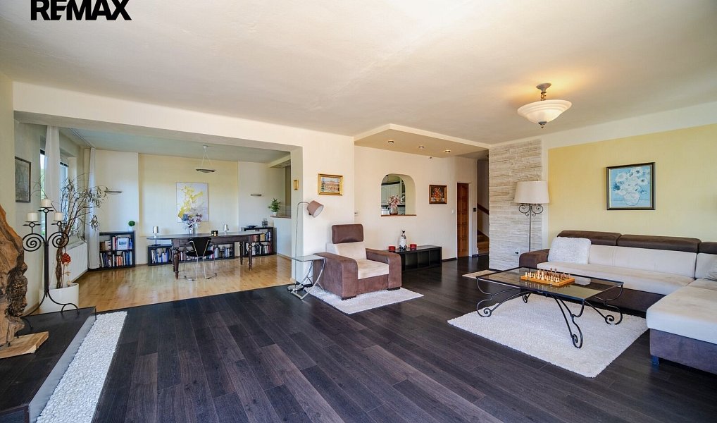 Prodej domu 412 m² s pozemkem 1 060 m², Doksy – náhled fotky 4
