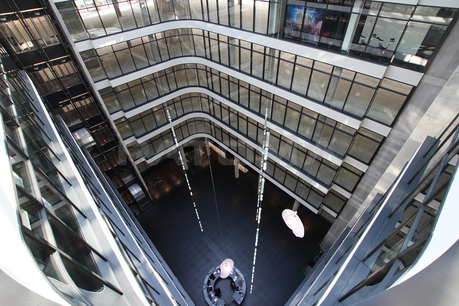 Pronájem kanceláře 1 043 m² – fotografie 5