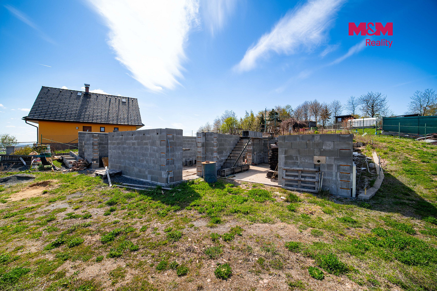 Prodej stavebního pozemku 1 202 m² – fotografie 2