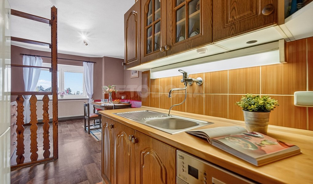 Prodej domu 231 m² s pozemkem 1 422 m², Benešovice – náhled fotky 20