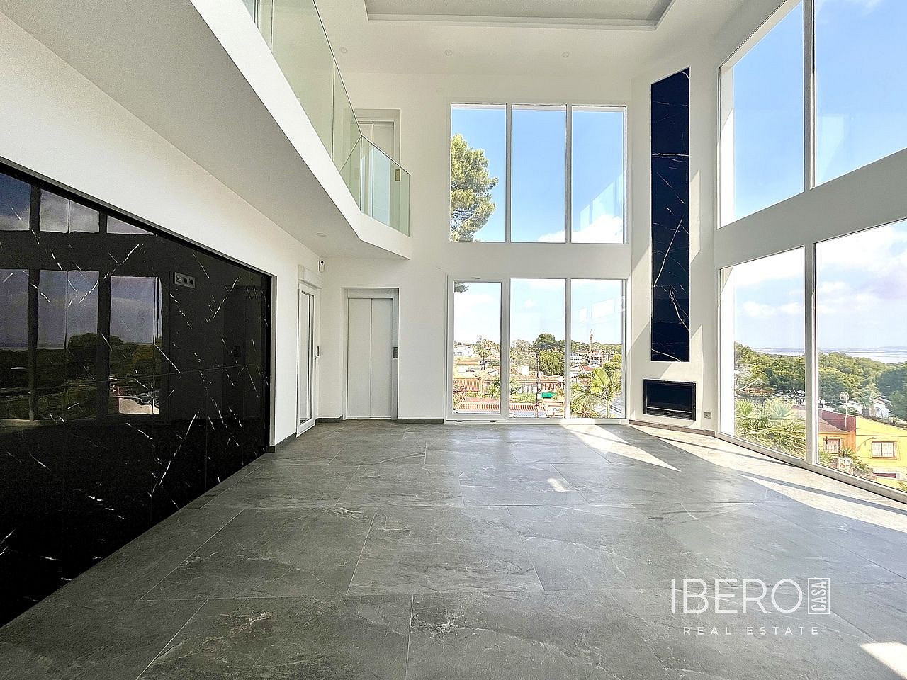 Prodej domu 218 m² s pozemkem 608 m² — photo 4