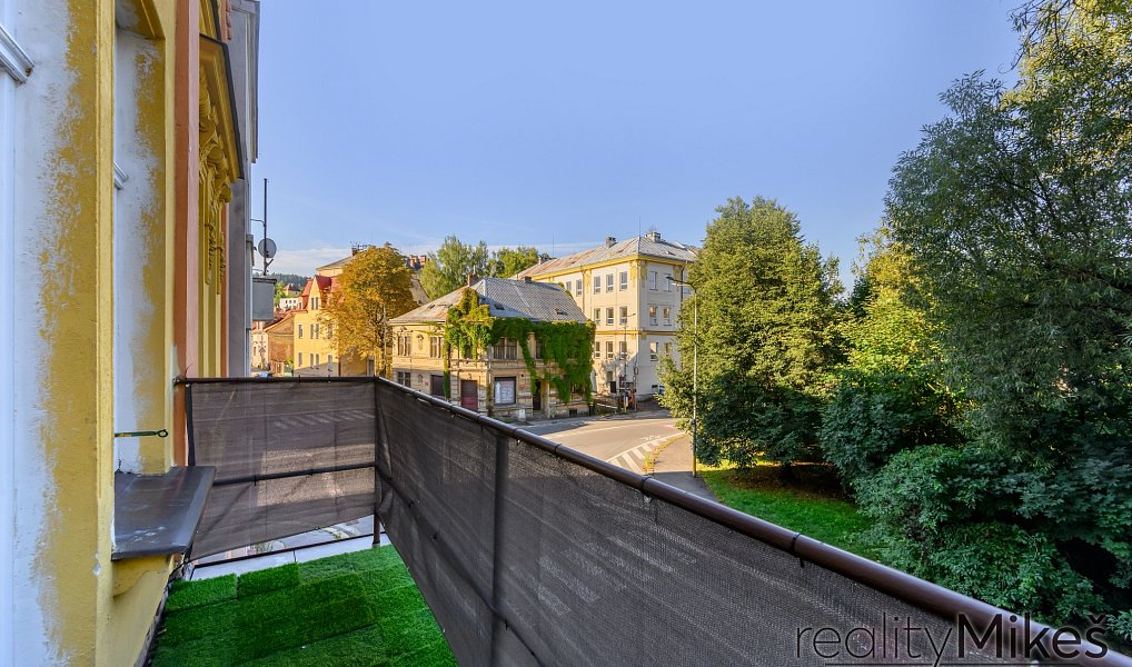 Pronájem bytu 4+1 159 m², Jablonec nad Nisou – náhled fotky 3