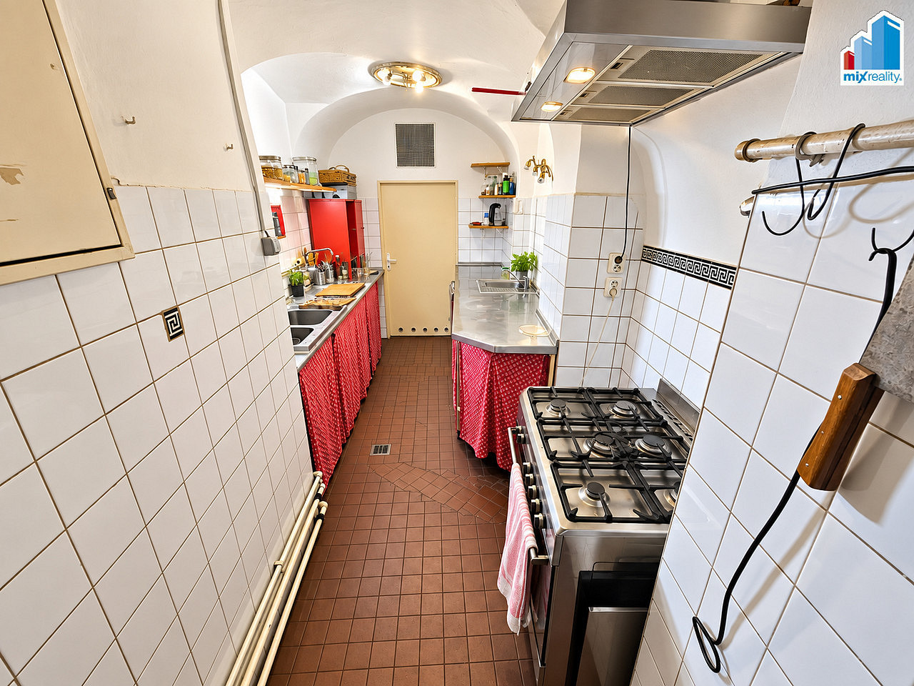 Pronájem obchodních prostor 73 m² – fotografie 5