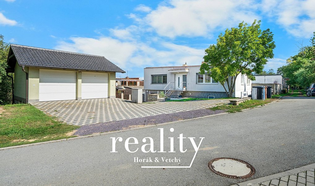 Prodej domu 292 m² s pozemkem 744 m², Práče – náhled fotky 28