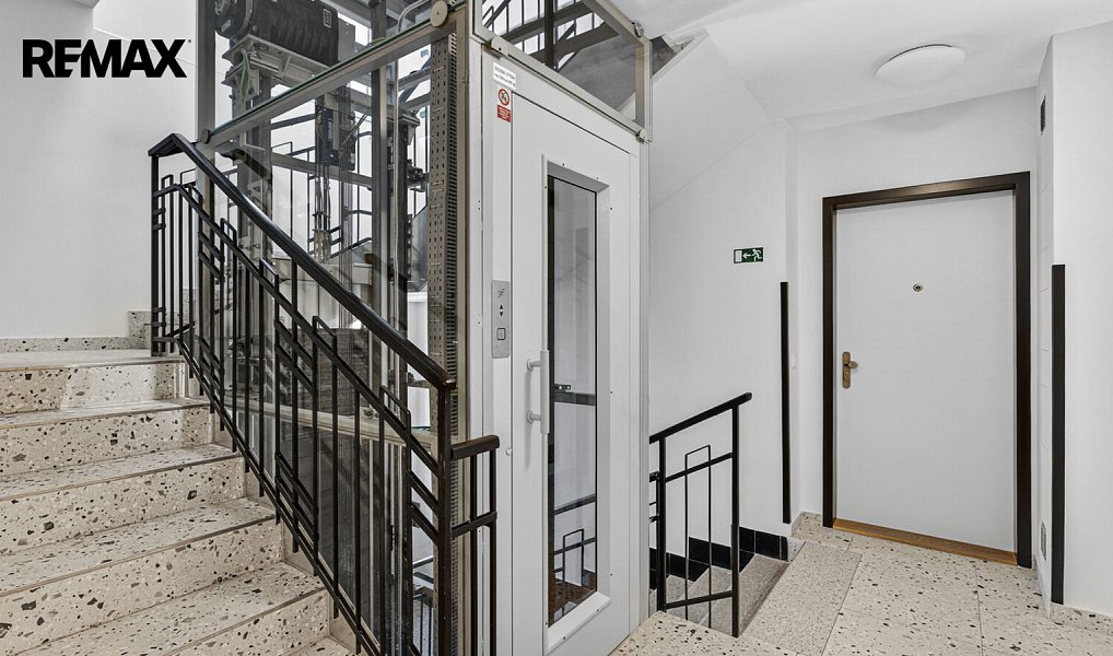 Prodej bytu 3+kk 125 m², Praha – náhled fotky 26