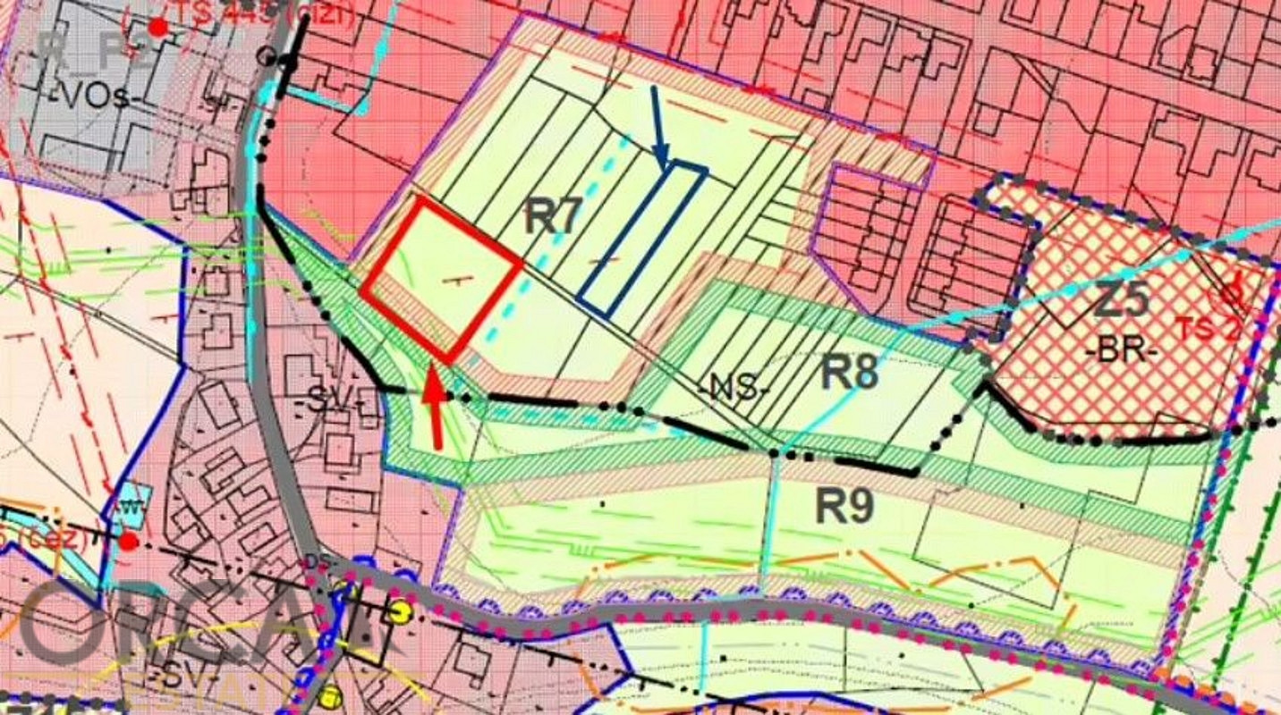 Prodej stavebního pozemku 2 841 m² – pohled 2