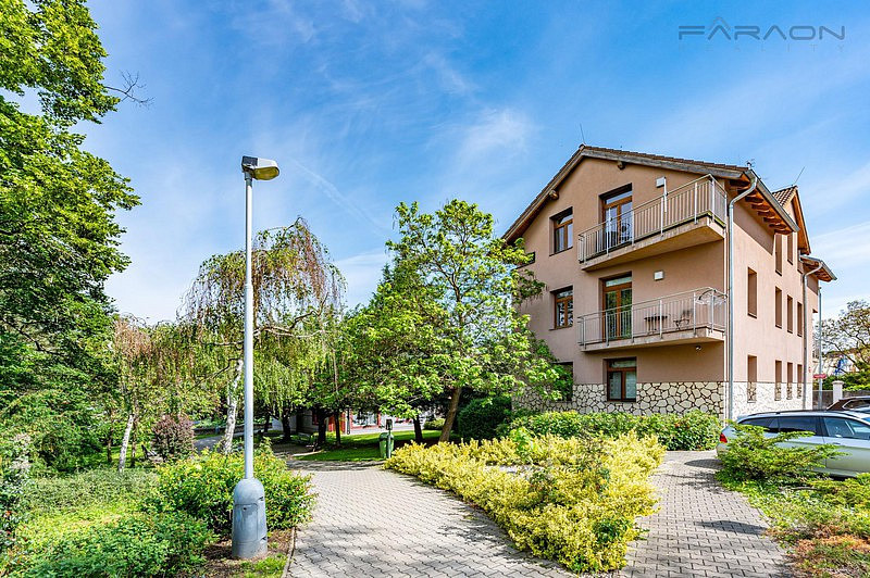 Pronájem bytu 1+kk 43 m²