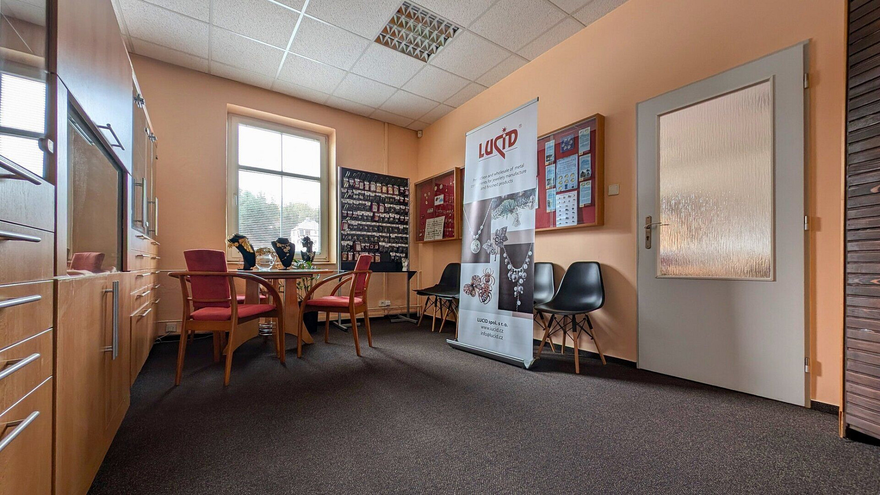 Prodej obchodních prostor 3 000 m² – fotografie 5