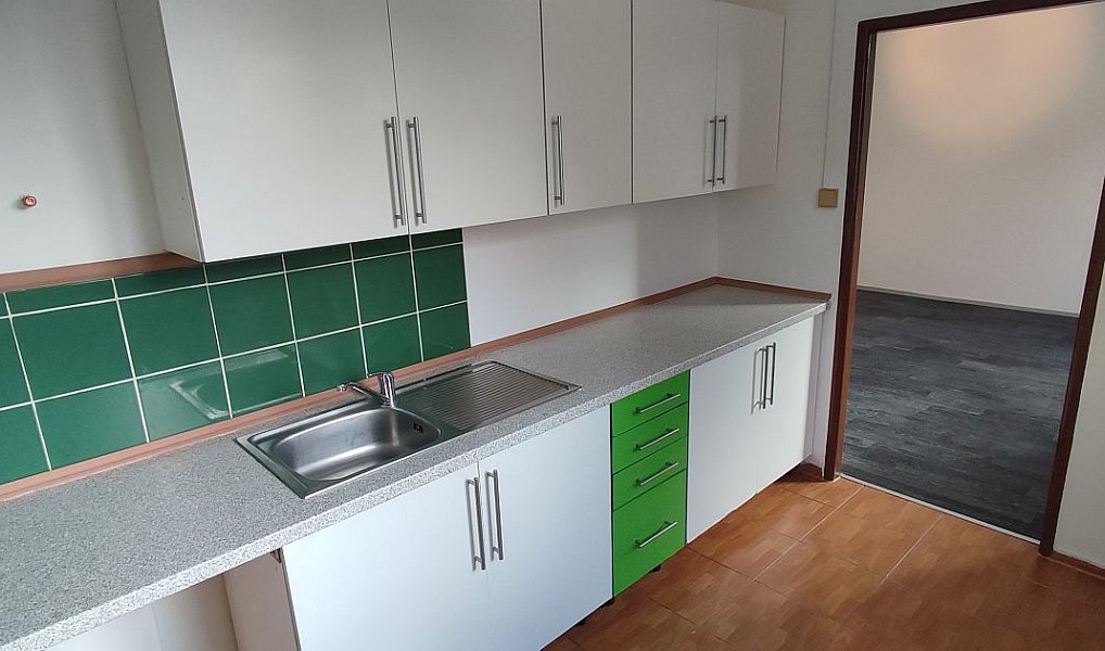 Pronájem bytu 2+1 56 m², Cheb – náhled fotky 4