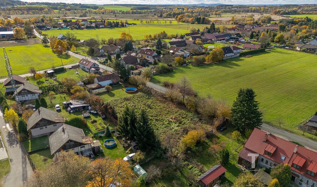 Prodej stavebního pozemku 1 242 m², Labské Chrčice – náhled fotky 3
