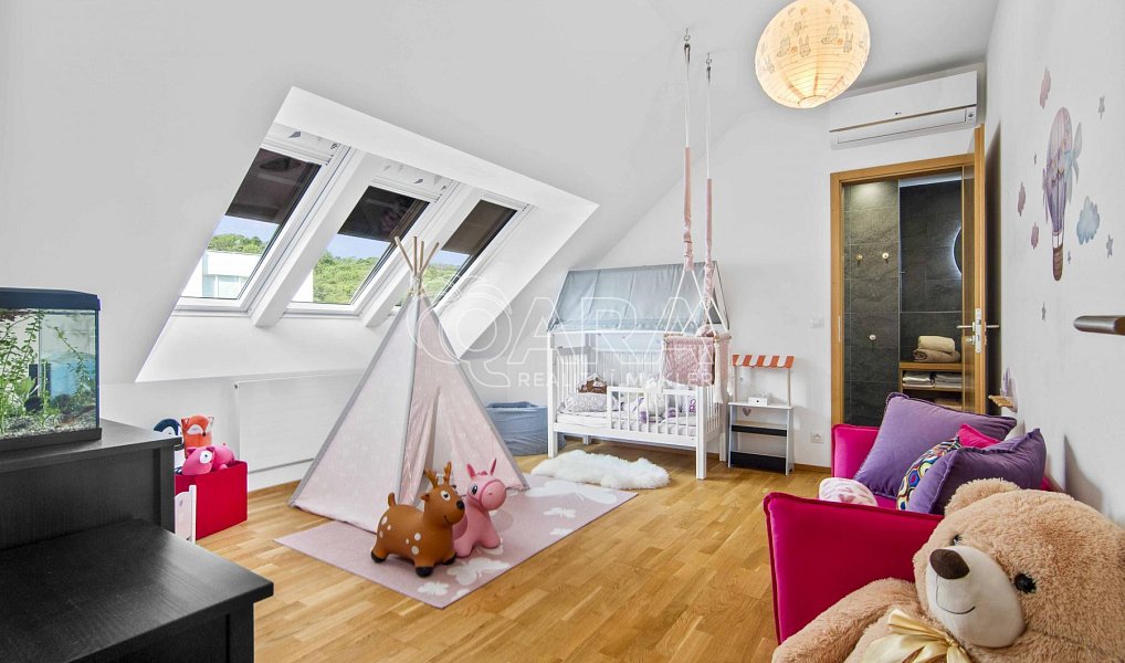 Prodej bytu 3+kk 120 m², Praha – náhled fotky 13