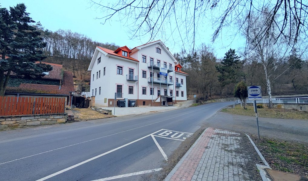 Pronájem bytu 3+kk 73 m², Peruc – náhled fotky 18