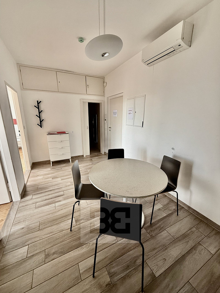Pronájem bytu 2+1 58 m² – fotografie 4
