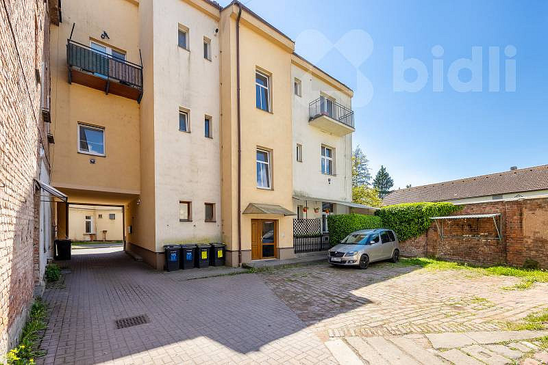 Prodej obchodních prostor 64 m² – fotografie 2