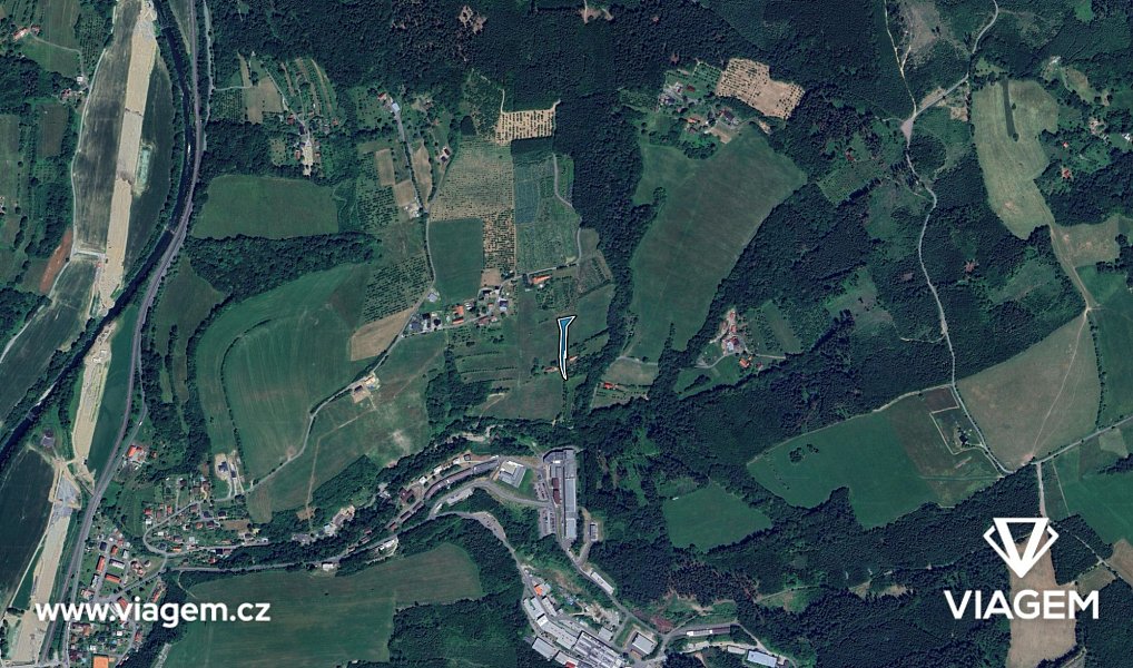 Prodej zahrady 851 m², Jablůnka – náhled fotky 3