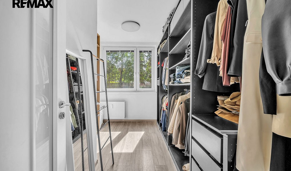Prodej bytu 4+kk 97 m², Praha – náhled fotky 26
