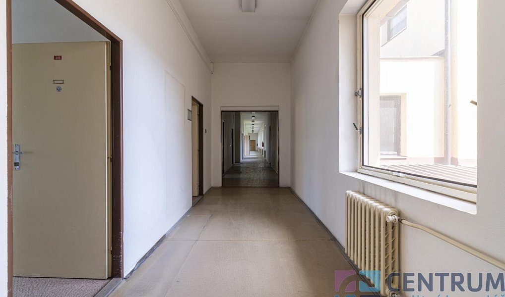 Prodej domu 1 578 m² s pozemkem 6 942 m², Jablonec nad Nisou – náhled fotky 18