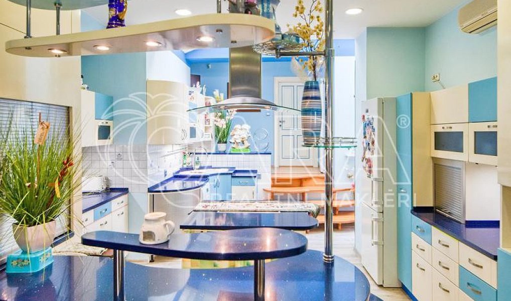Prodej ubytovacího objektu 832 m², Hřensko – náhled fotky 17