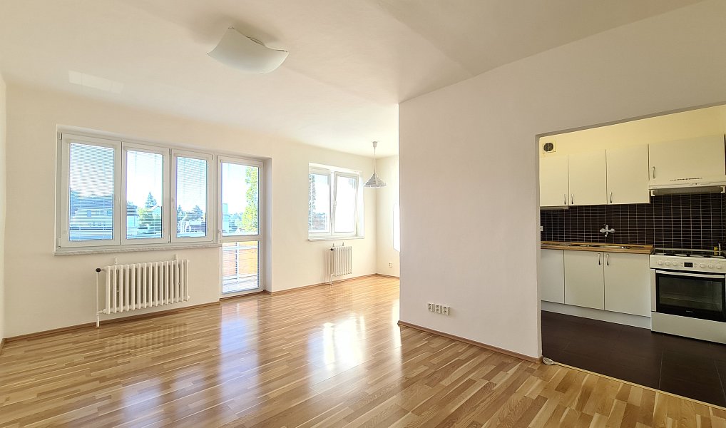 Pronájem bytu 3+1 76 m², Praha – náhled fotky 2