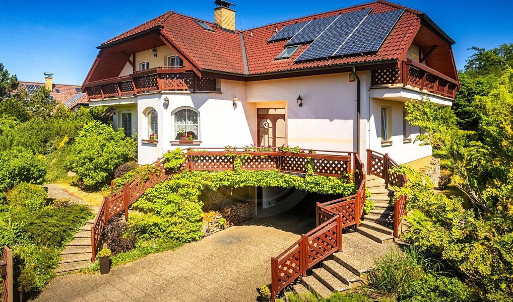 Prodej domu 340 m² s pozemkem 1 147 m², Tábor – náhled fotky 2