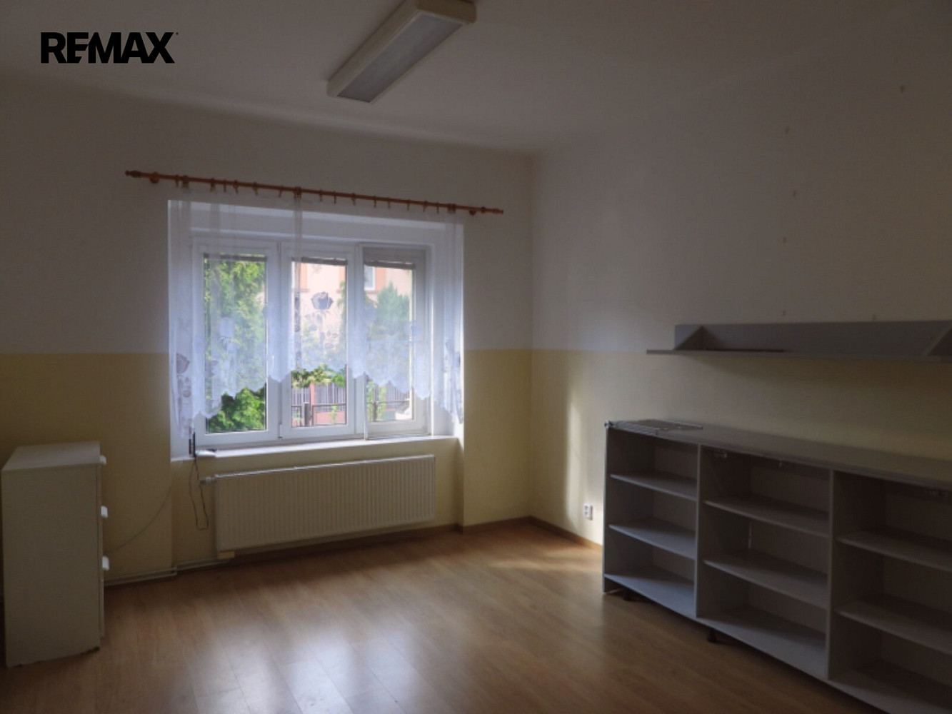 Pronájem komerčního objektu (jiného typu) 44 m² – fotografie 3