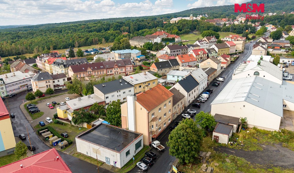 Prodej domu 596 m² s pozemkem 514 m², Osek – náhled fotky 16