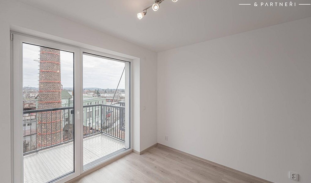 Pronájem bytu 1+kk 25 m², Hradec Králové – náhled fotky 6