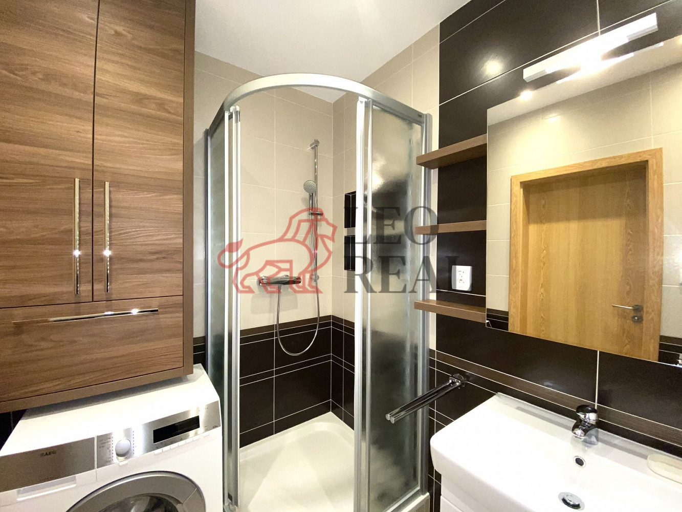 Pronájem bytu 3+kk 66 m² – fotografie 4