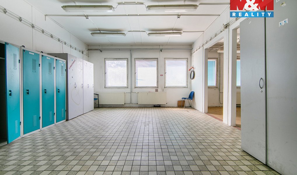 Prodej výrobních prostor 4 311 m², Rokycany – náhled fotky 27